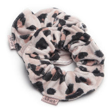 Load image into Gallery viewer, KITSCH - Microfiber Towel Scrunchies - White